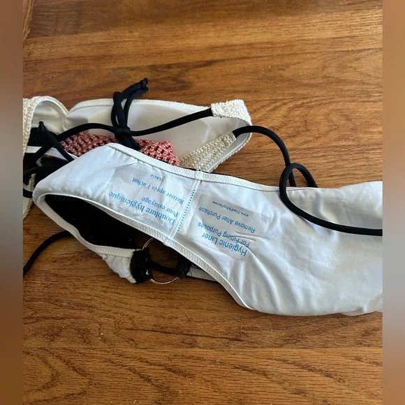 Victoria Secret crochet one piece swimsuit Boho Woman's Small New - Picture 9 of 9